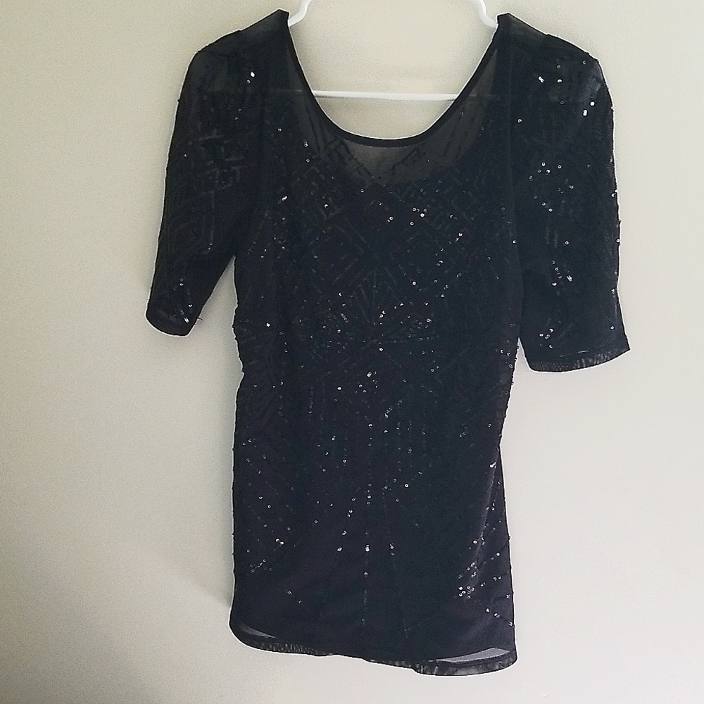 Whit House Black Market top